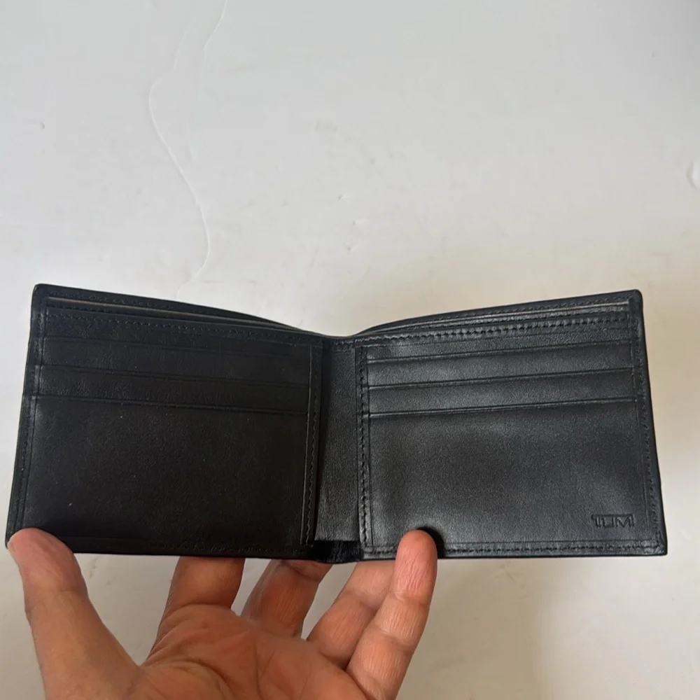 Tumi men’s wallet